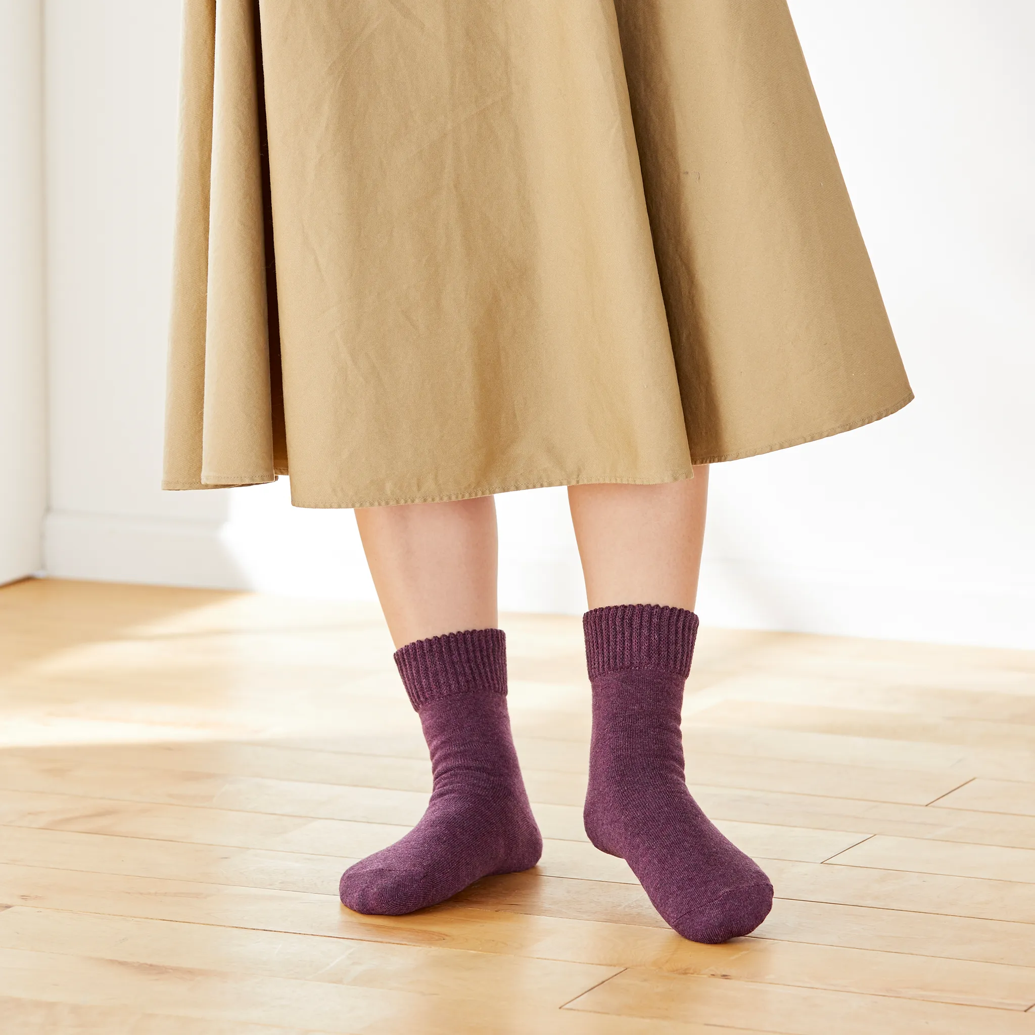 Double-layered wool-blend socks for smooth soles - 720